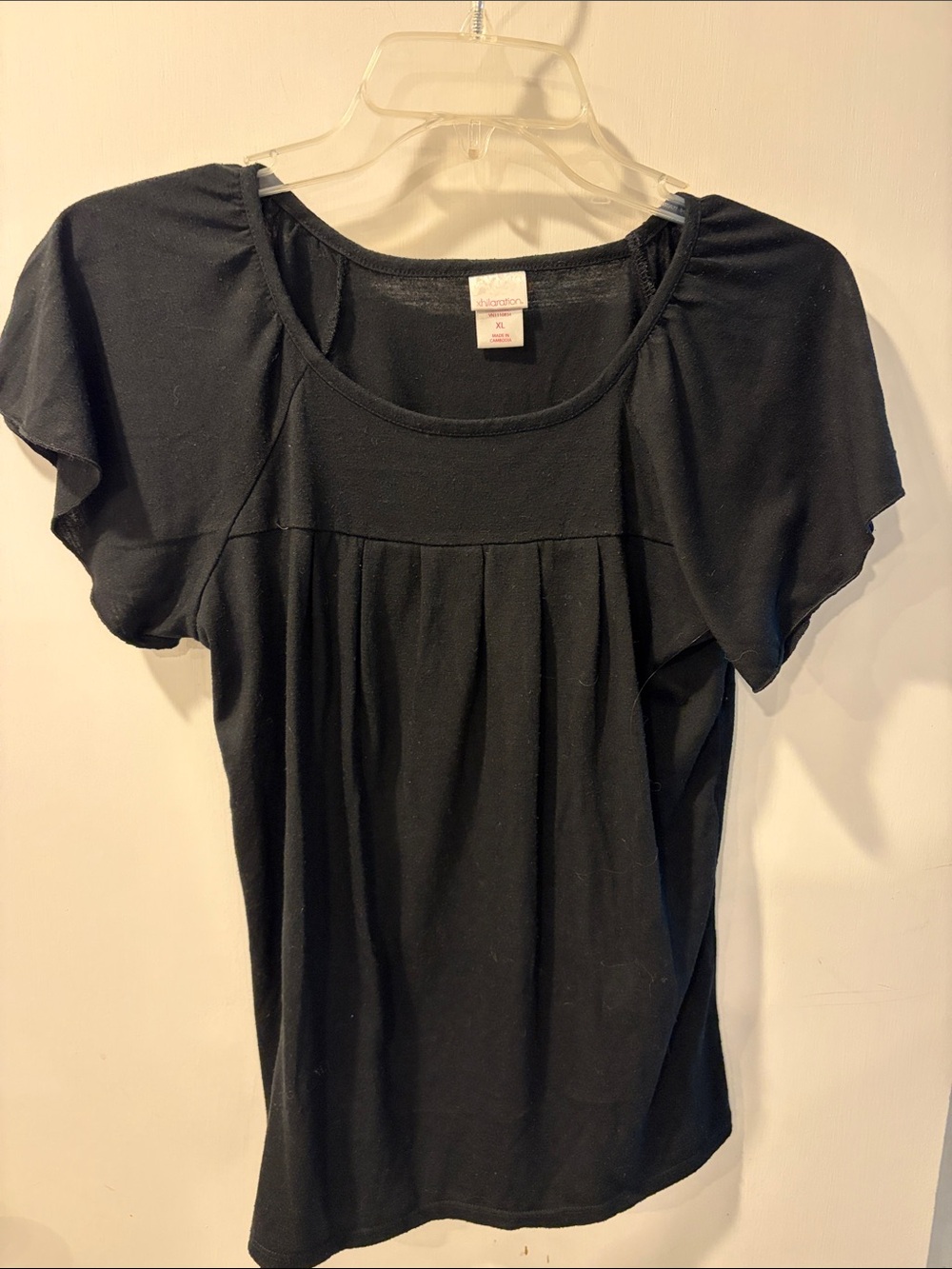 Xhilaration Xl Black teen’s Short Sleeve Scoop Neck Top